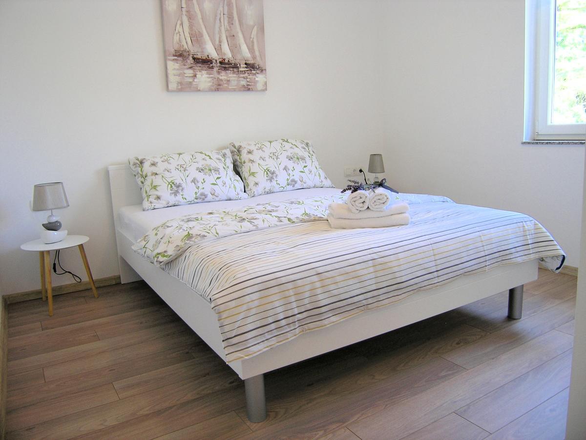 Apartman Danijel Krk Town Eksteriør billede